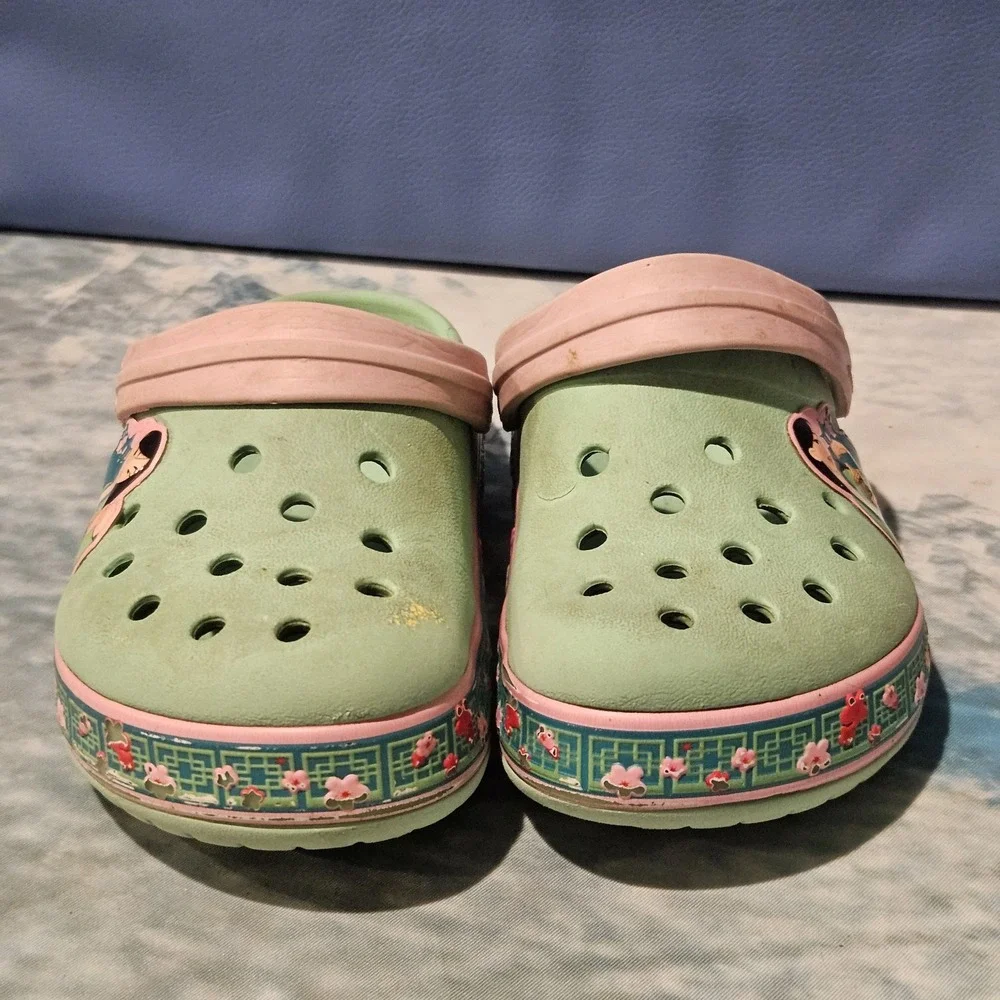 Crocs Disney Mulan Girls Toddler C11 Green Pink Character Clogs